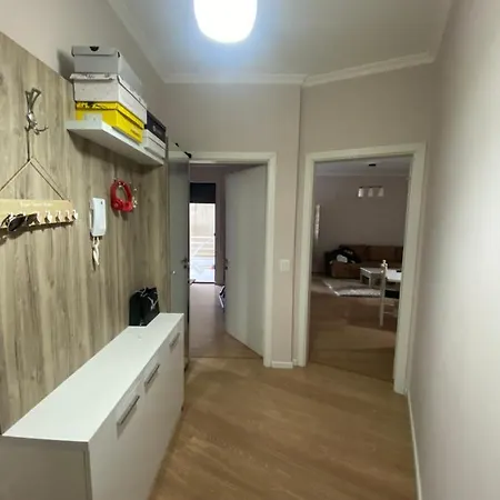 La Casa Tirana
